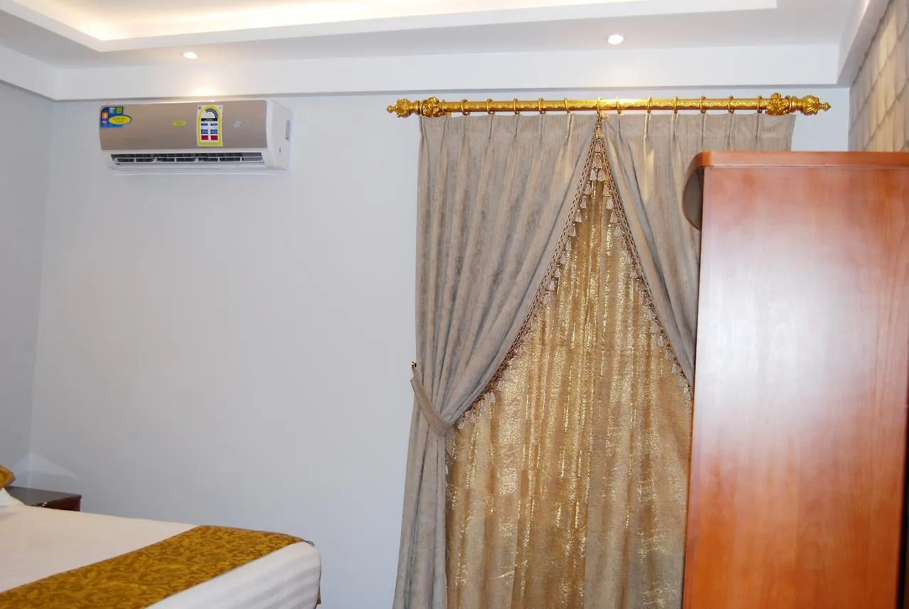 Ethal Suits Hira Τζέντα